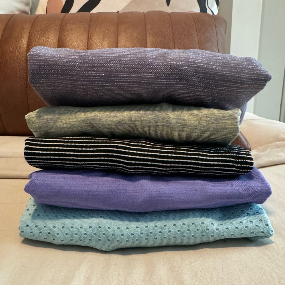 5 Various LuluLemon shirts Bundle